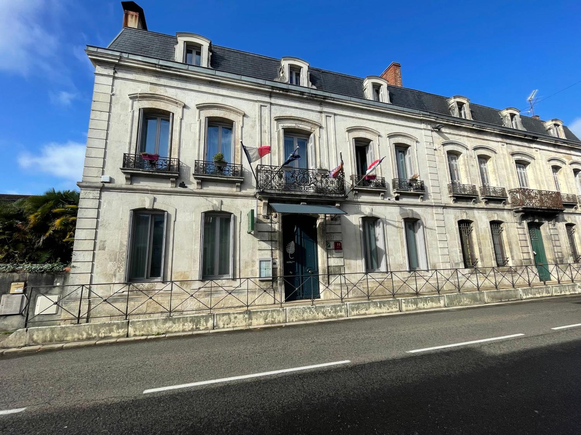 Le St Vincent Hotel Roquefort  Eksteriør billede