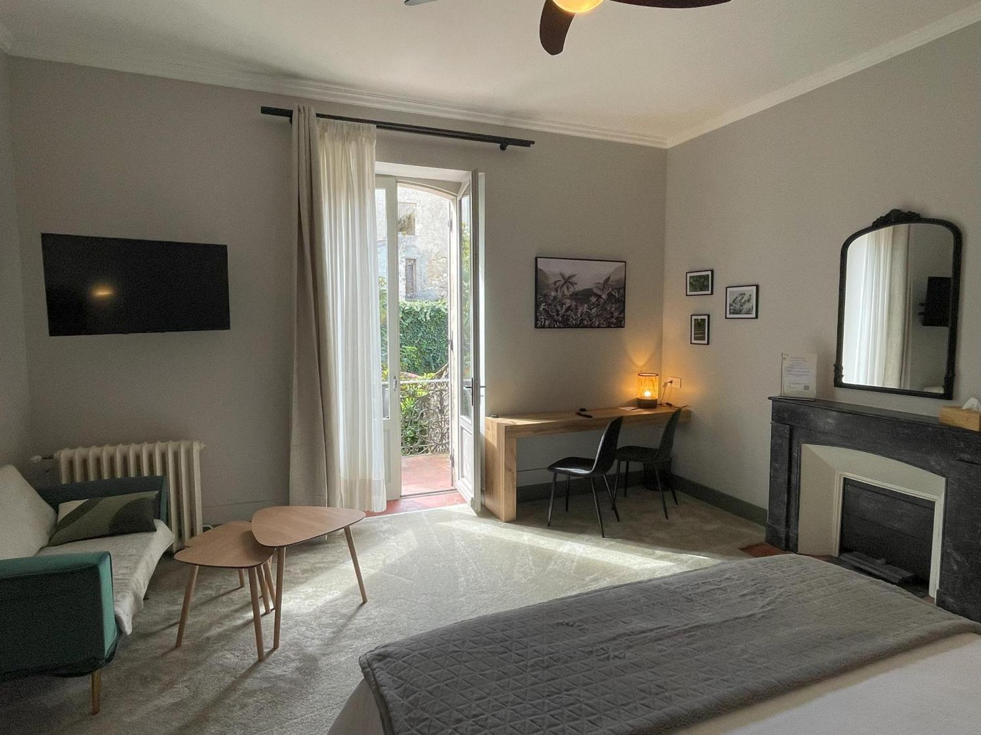 Le St Vincent Hotel Roquefort  Eksteriør billede