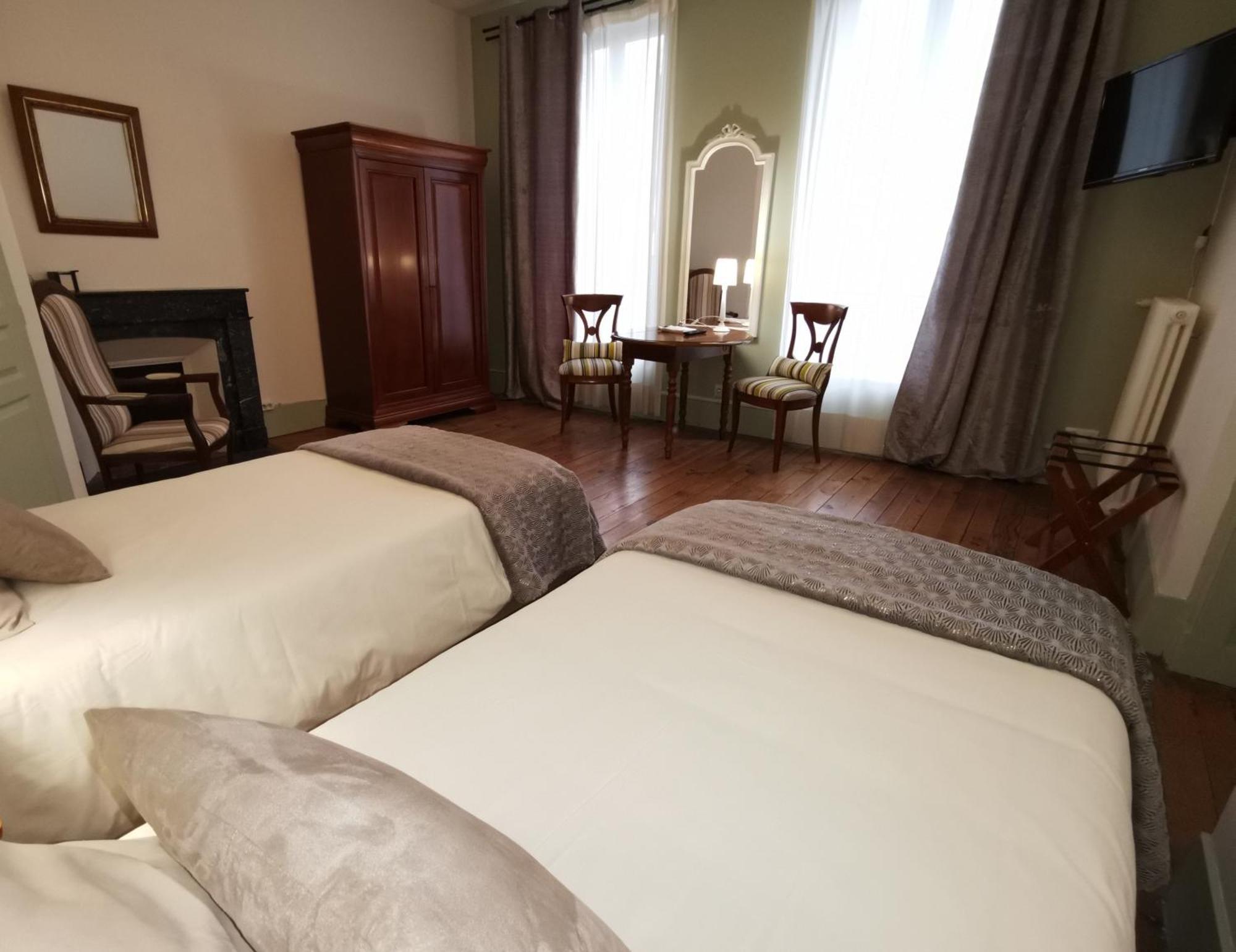 Le St Vincent Hotel Roquefort  Eksteriør billede